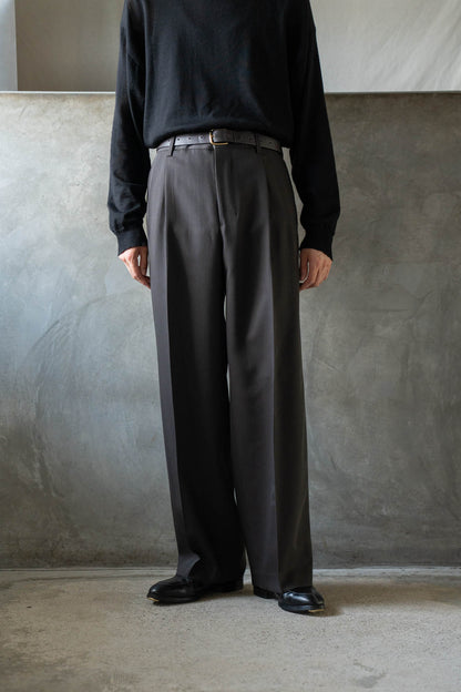 TWO-TUCKS WIDE TROUSERS