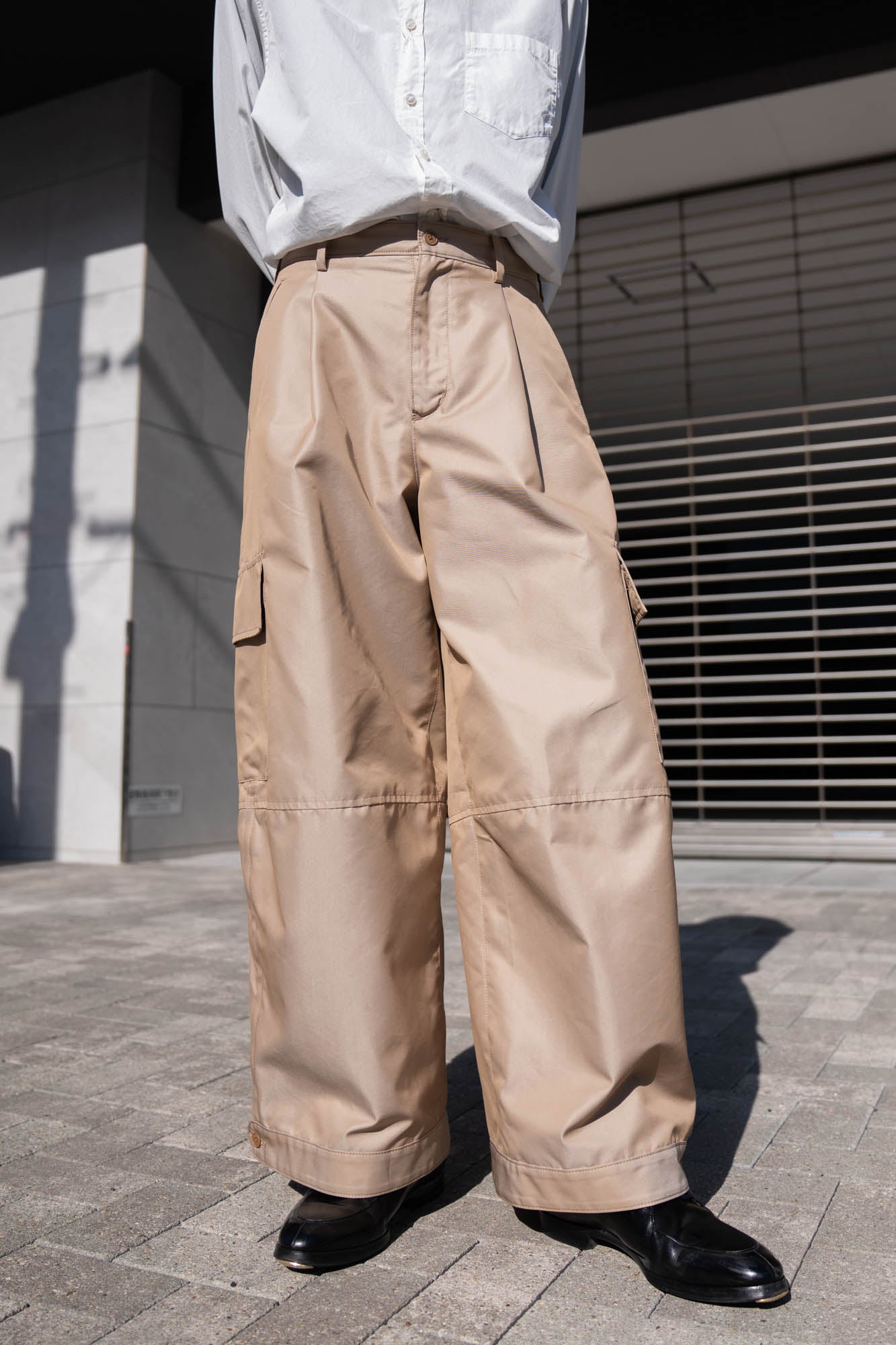 Giza cotton cargo tuck pants
