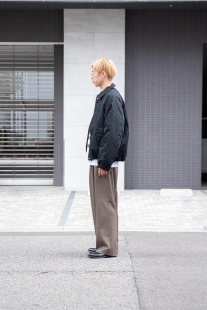 WIDE SQUARE ZIP UP DOWN JACKET