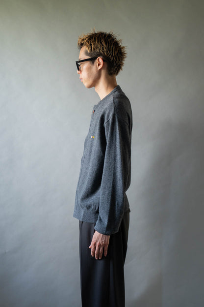 Wool knit cardigan for sign
