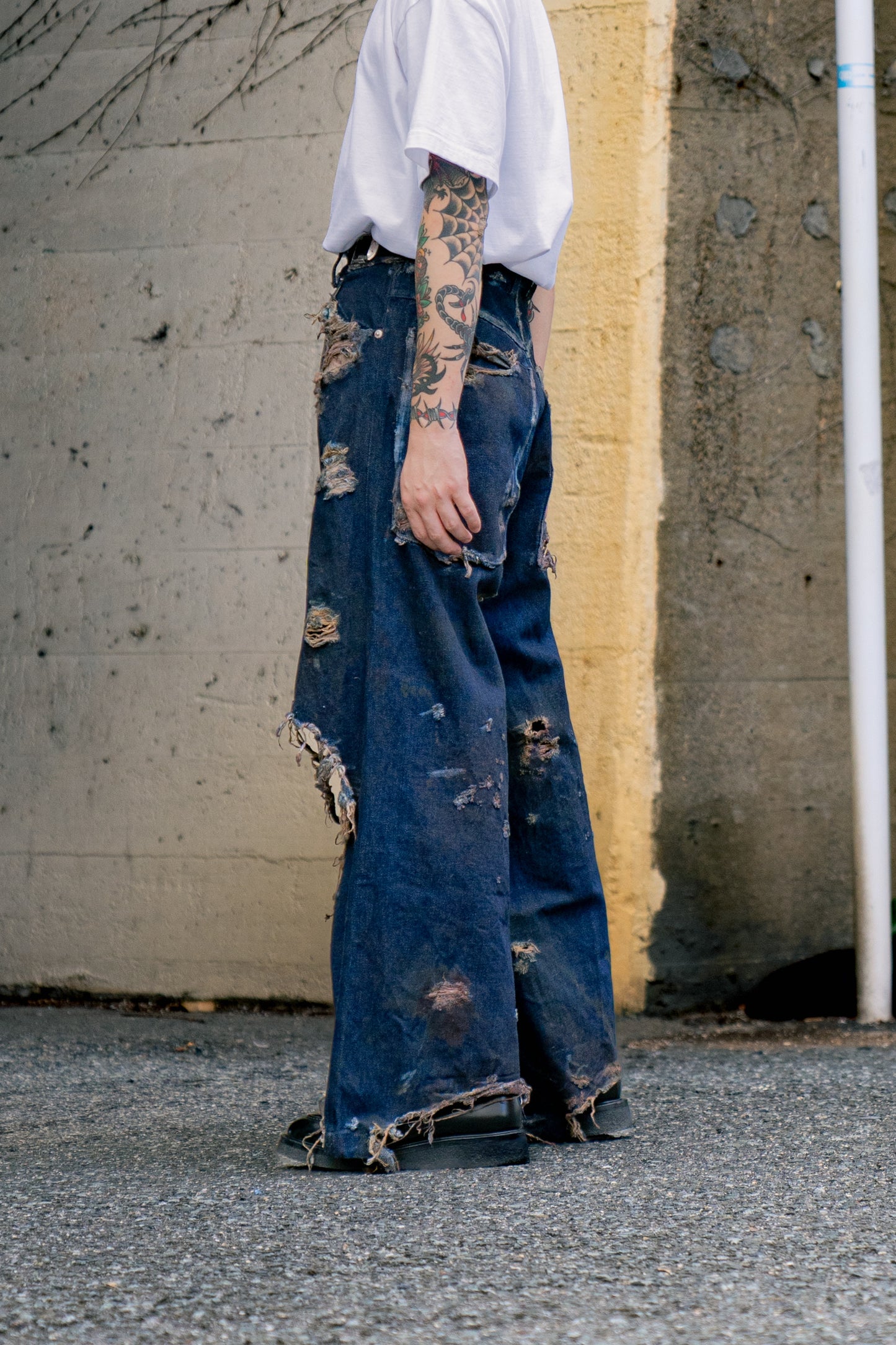 EXPLODED gout denim