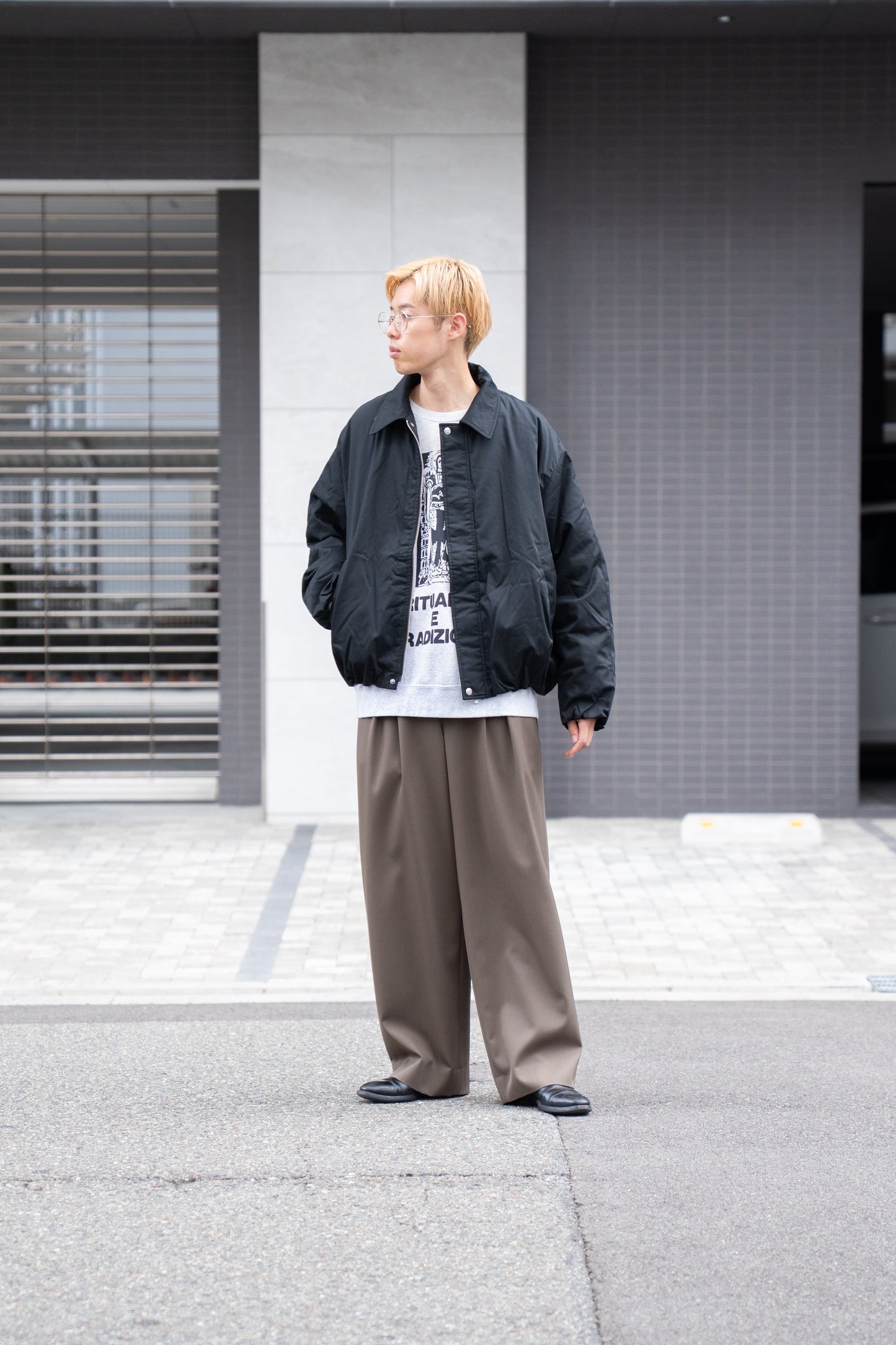 WIDE SQUARE ZIP UP DOWN JACKET