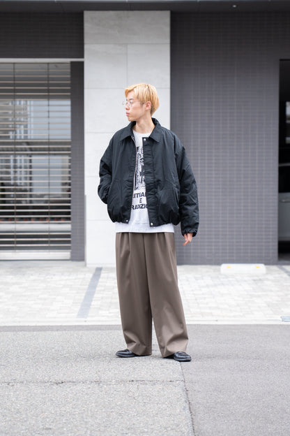 WIDE SQUARE ZIP UP DOWN JACKET