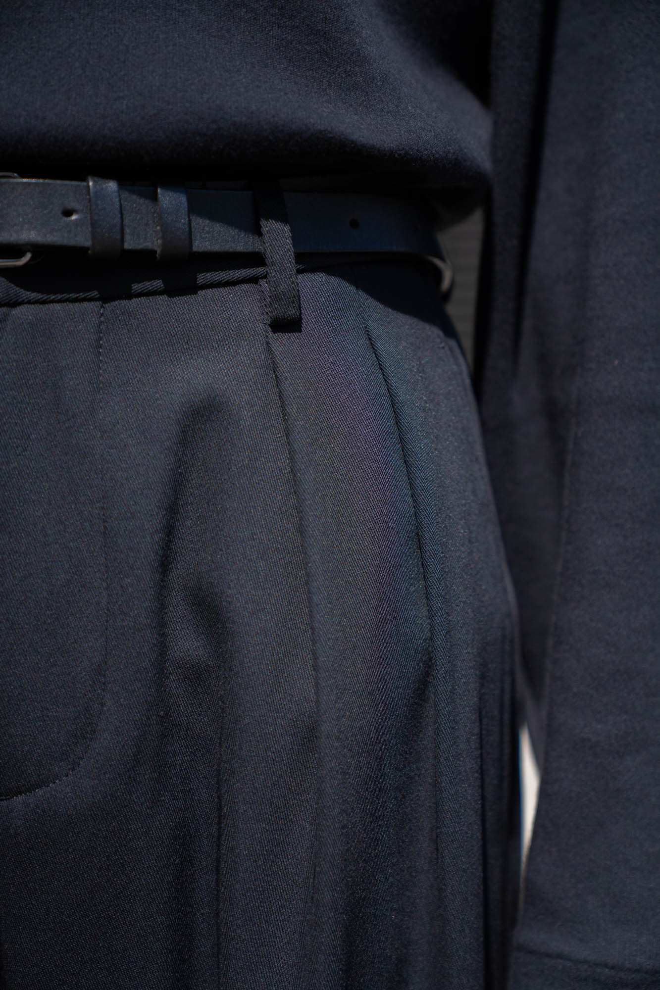 TWO TUCKS WIDE CARGO PANTS