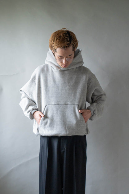THE SWEAT HOODIE