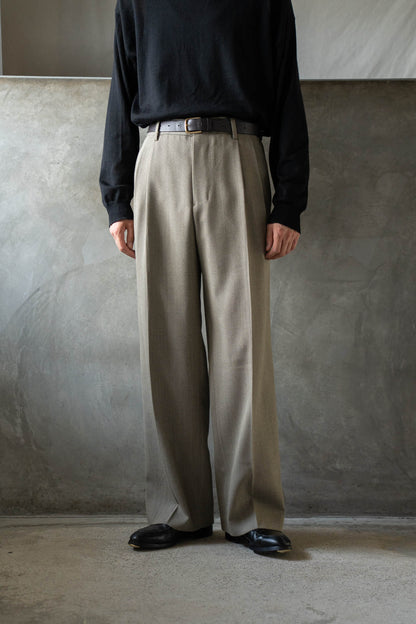 TWO-TUCKS WIDE TROUSERS