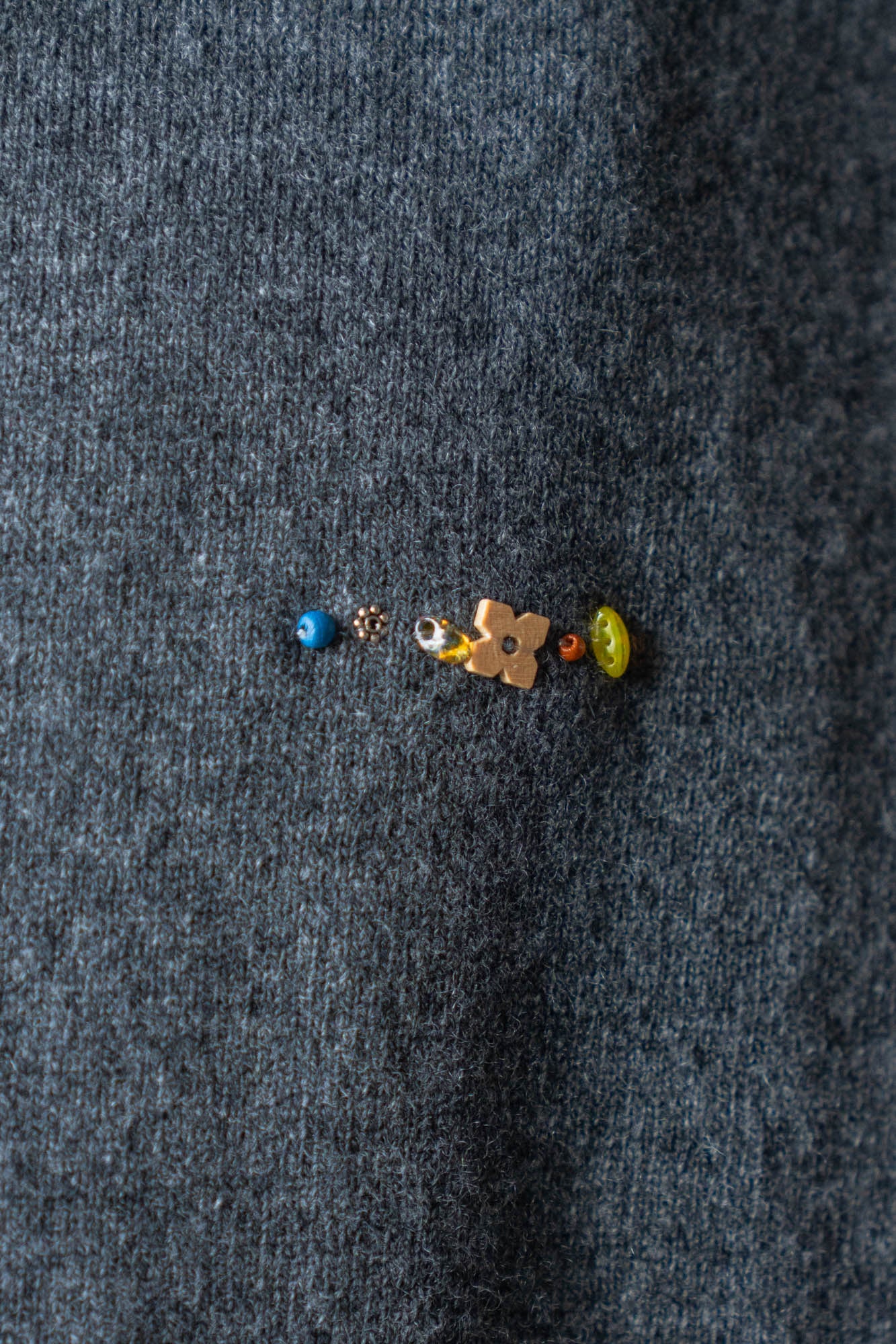 Wool knit cardigan for sign