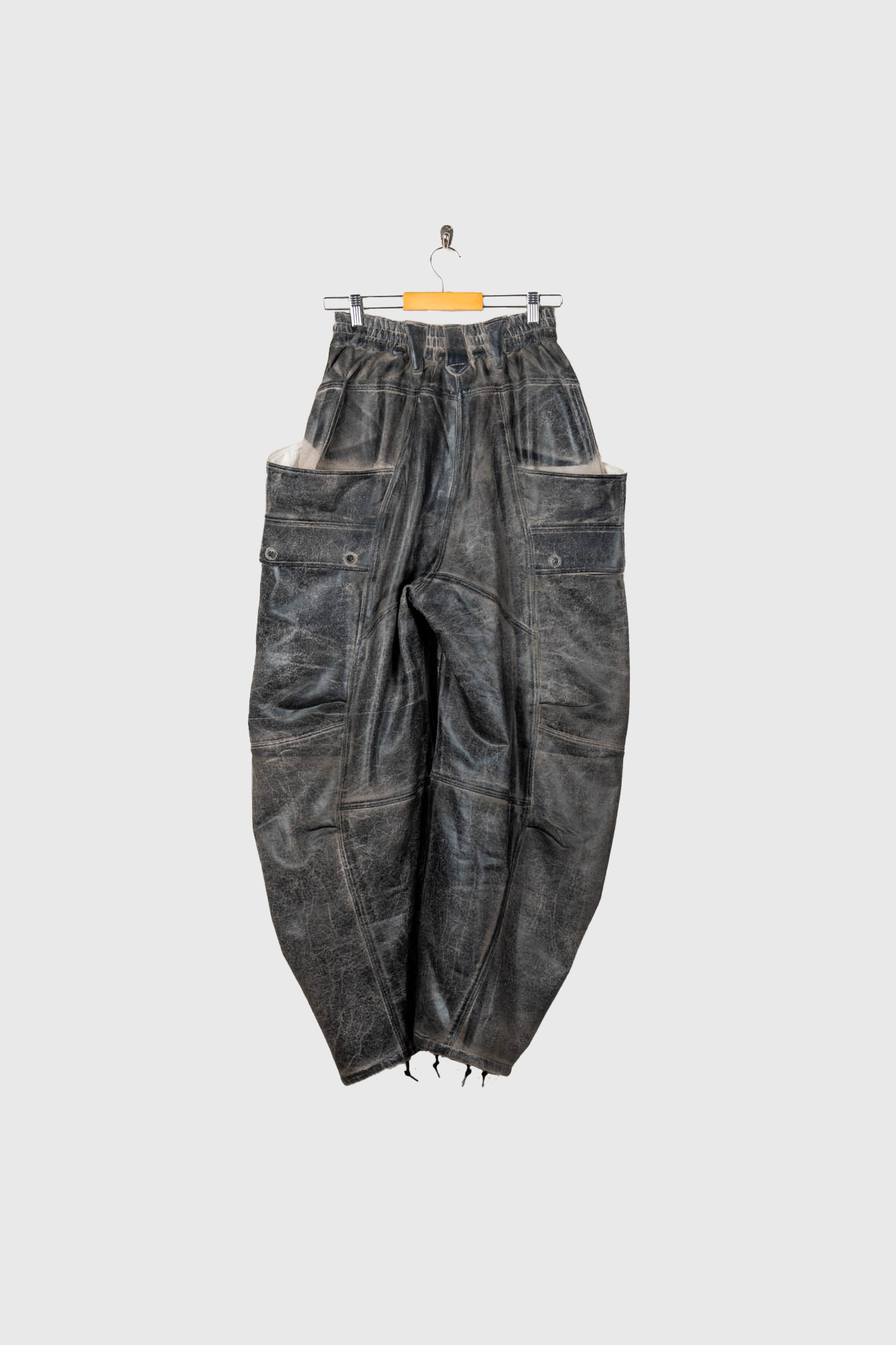 CRACKING COATED BANANA CUTTING PANTS .15