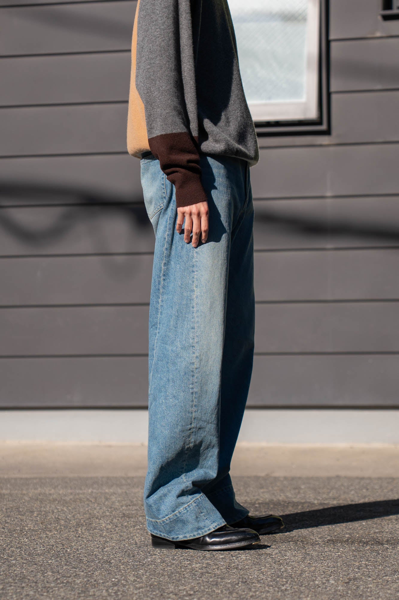 TWIST CUT DENIM JEANS(ST.1396)