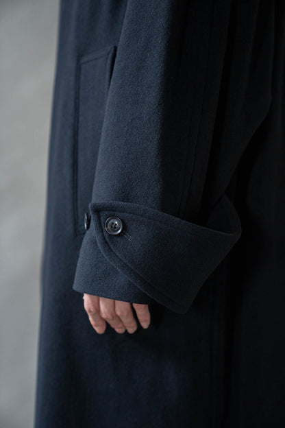STAND-COLLAR COAT