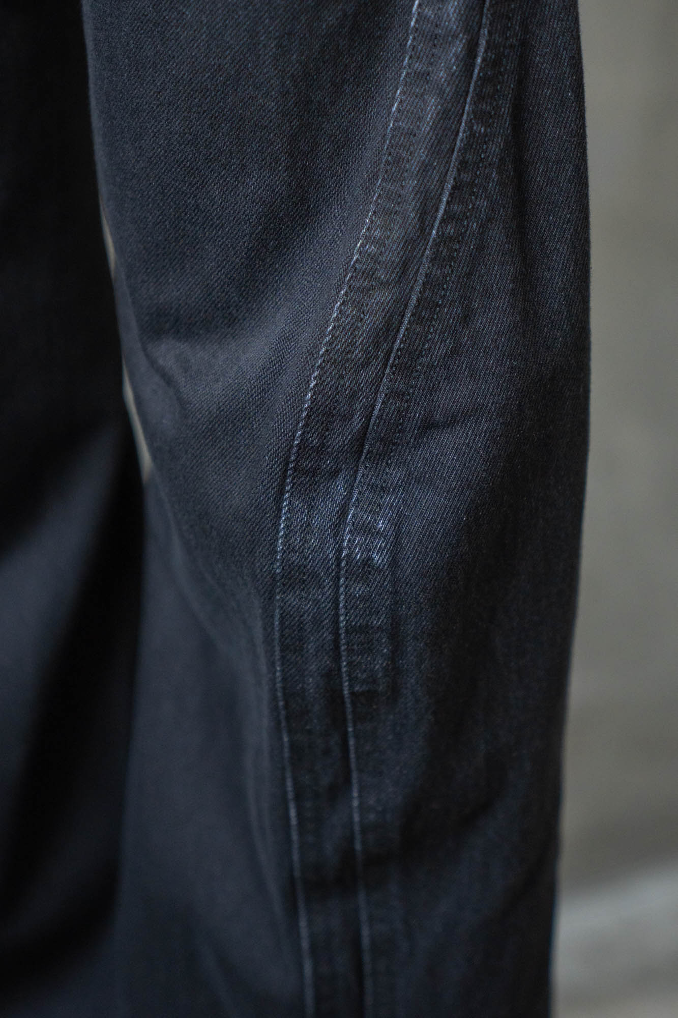 3D TWISTED JEANS