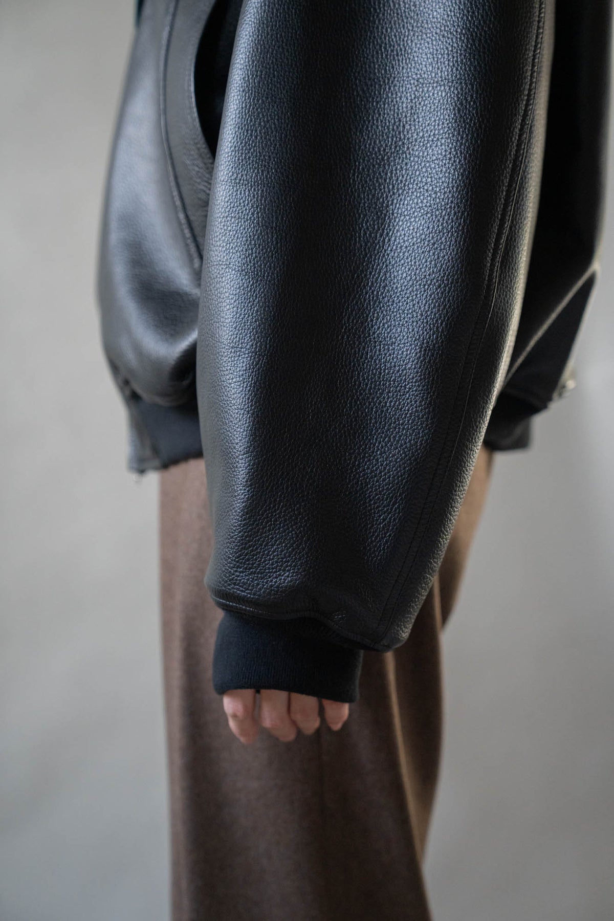 BOMBER JACKET