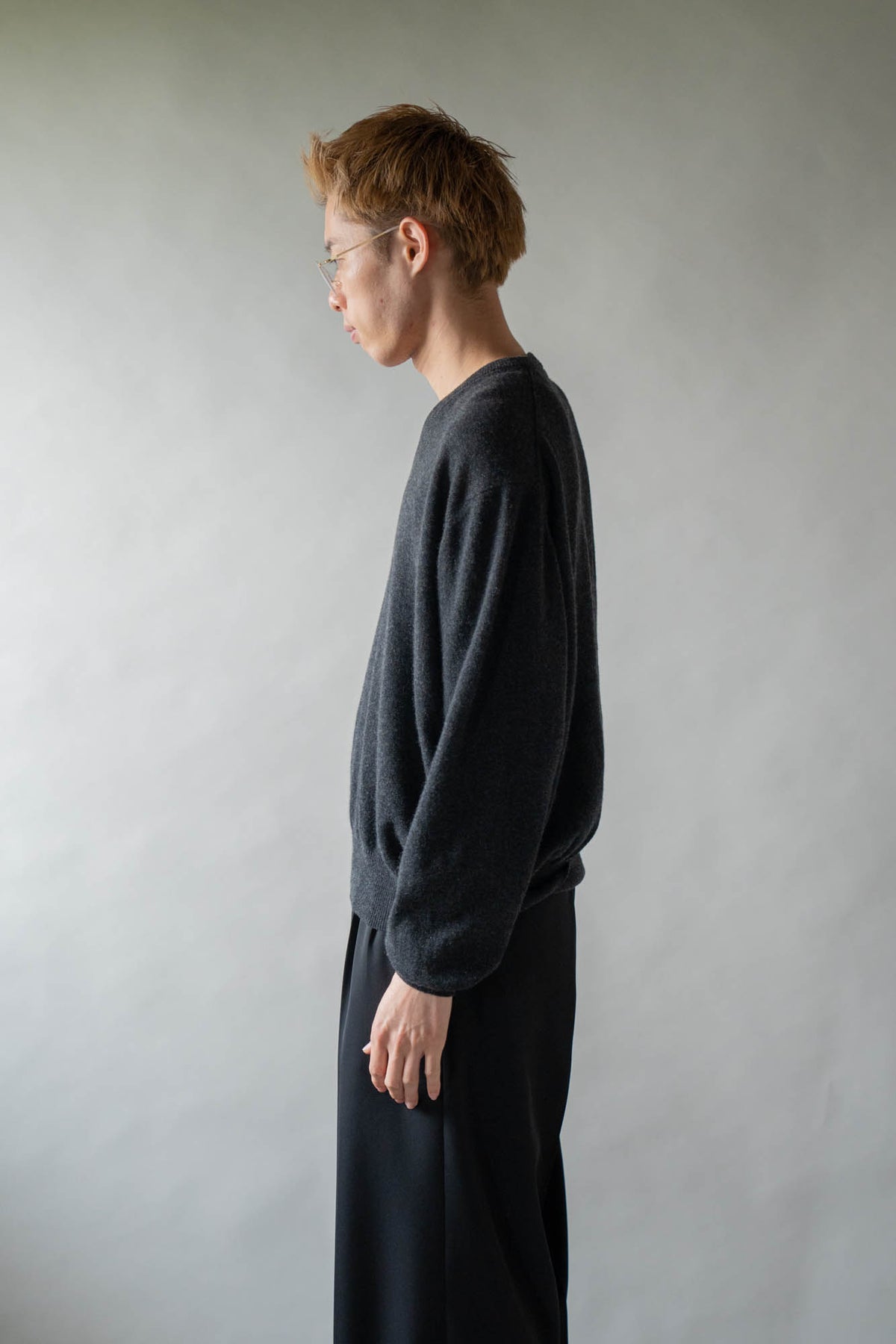CASHMERE V-NECK KNIT .16