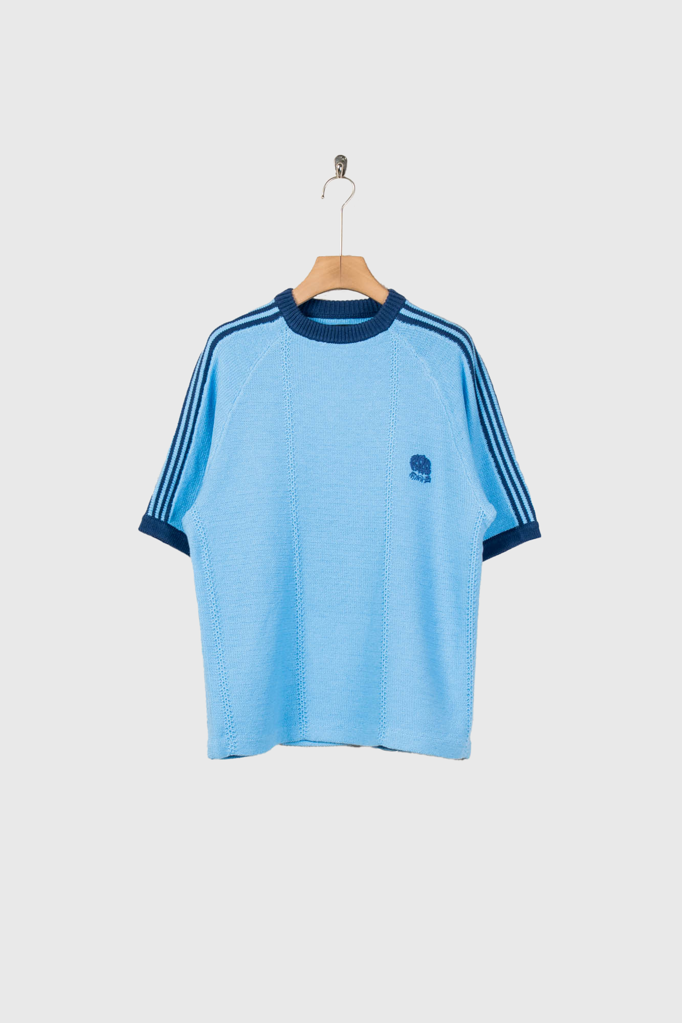 KNITTED TRAINING T-SHIRT