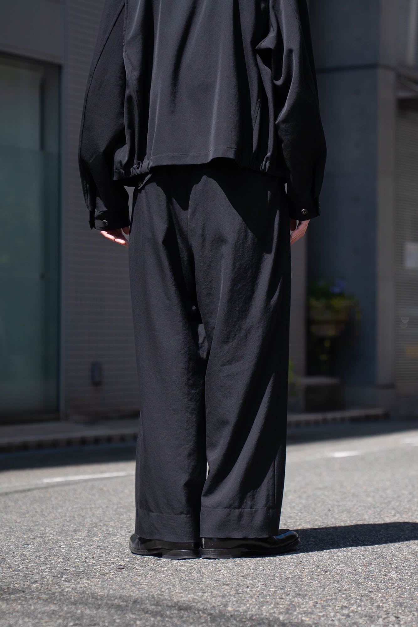 INVERTED PLEATS TROUSER