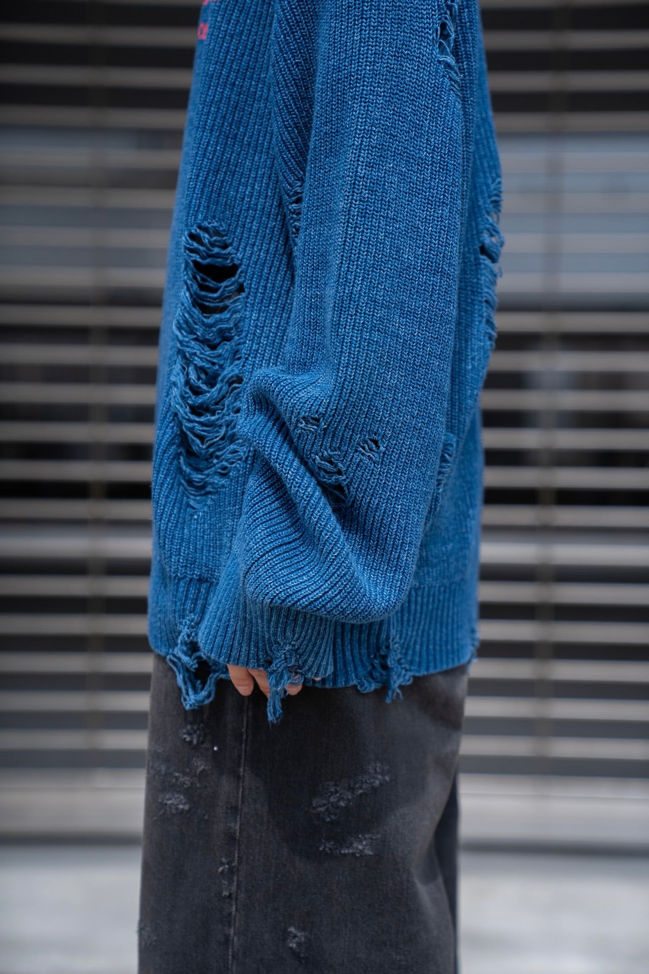 Indigo pullover knit – sign | サイン
