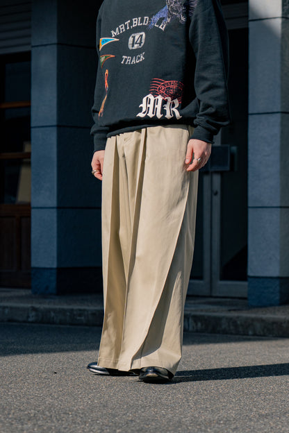 Pleat-design pant