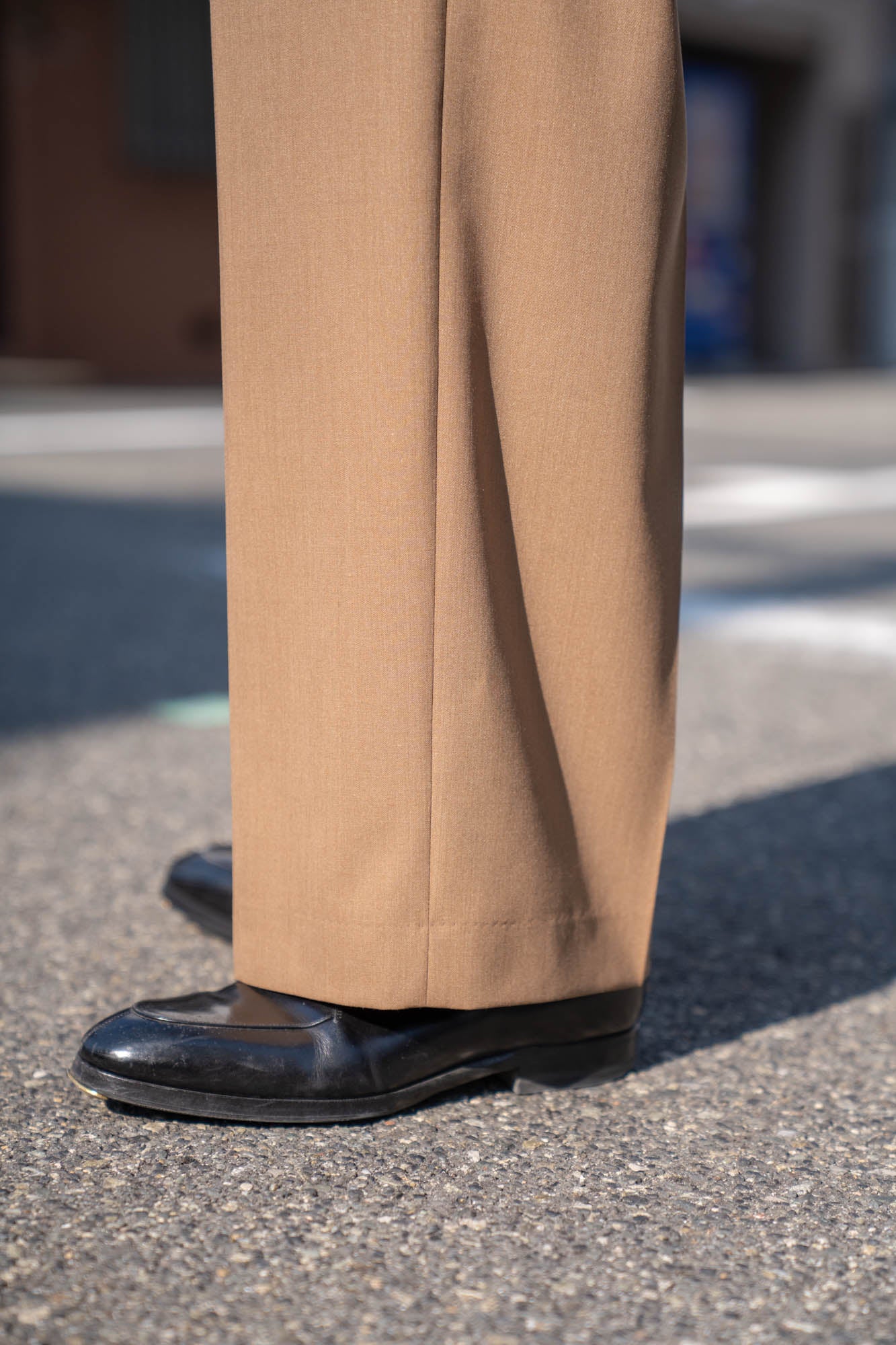 TWO TUCKS WIDE TROUSERS