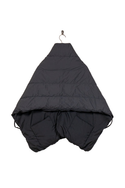 REVERSIBLE DOWN CAPE