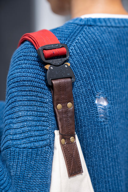 D cutting messenger bag