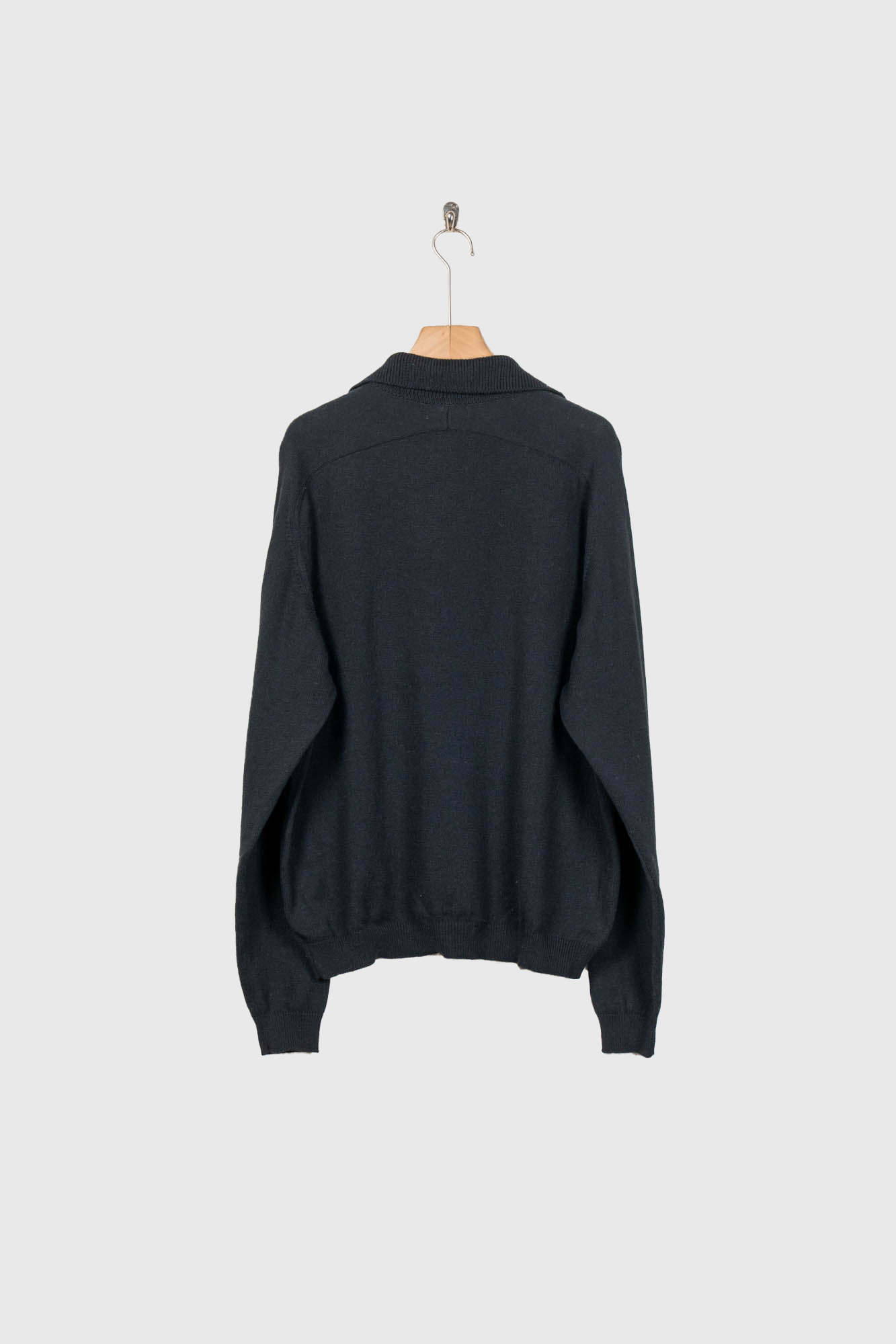 BUTTONLESS POLO SHIRTS