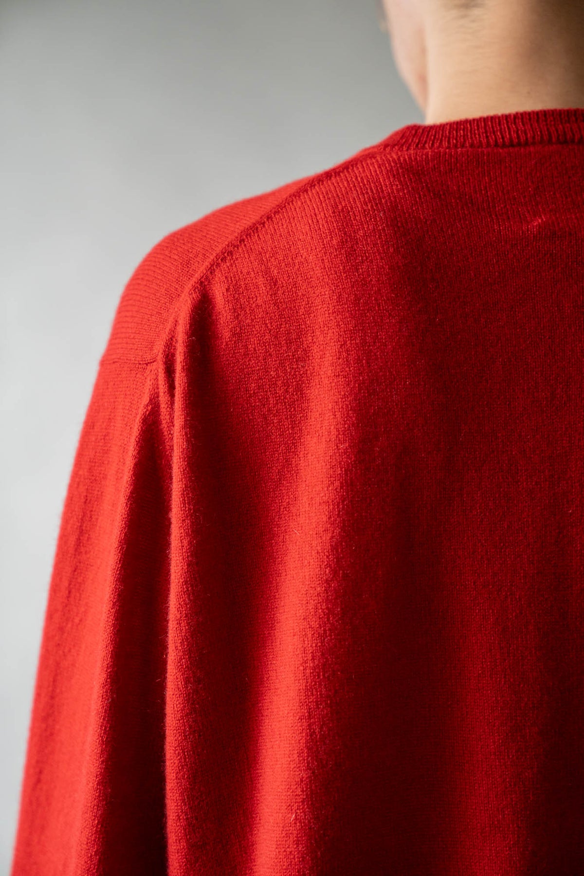 CASHMERE CREW NECK CARDIGAN .16