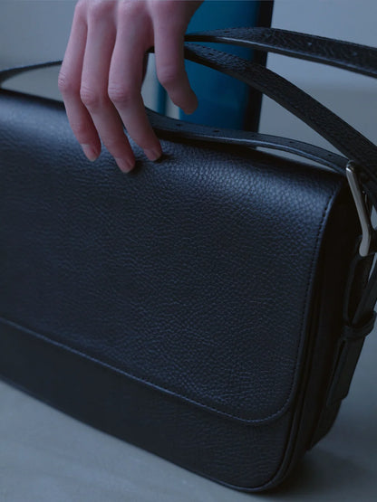 Leather Shoulder Bag [Dumbo]