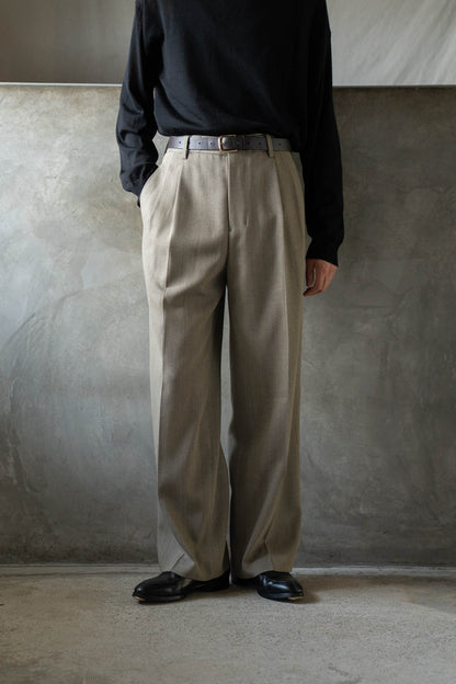 TWO-TUCKS WIDE TROUSERS