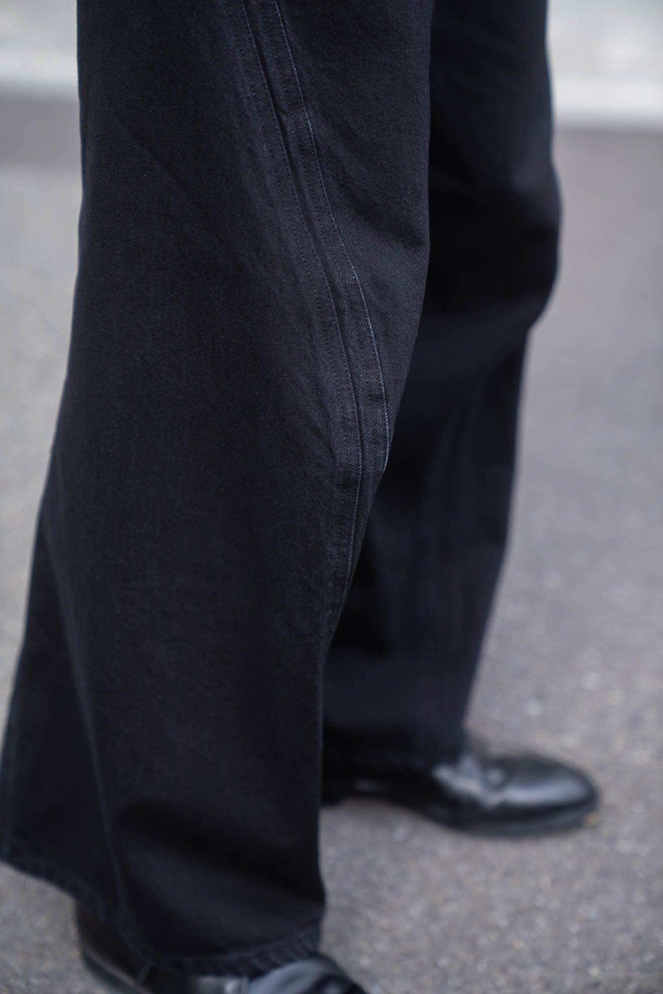 3D TWISTED WIDE LEG JEANS