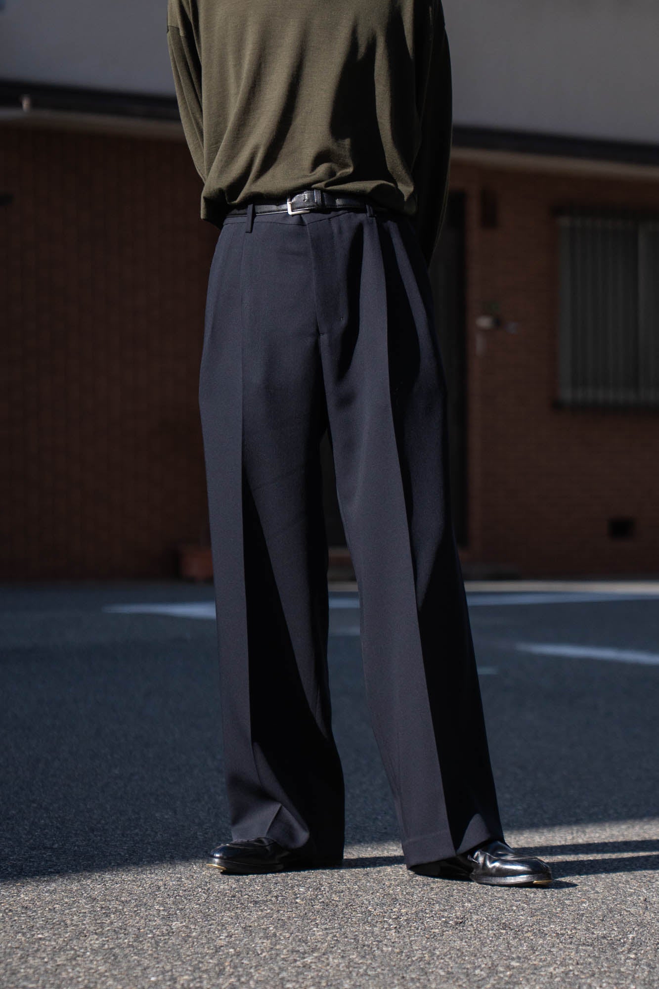 TWO TUCKS WIDE TROUSERS