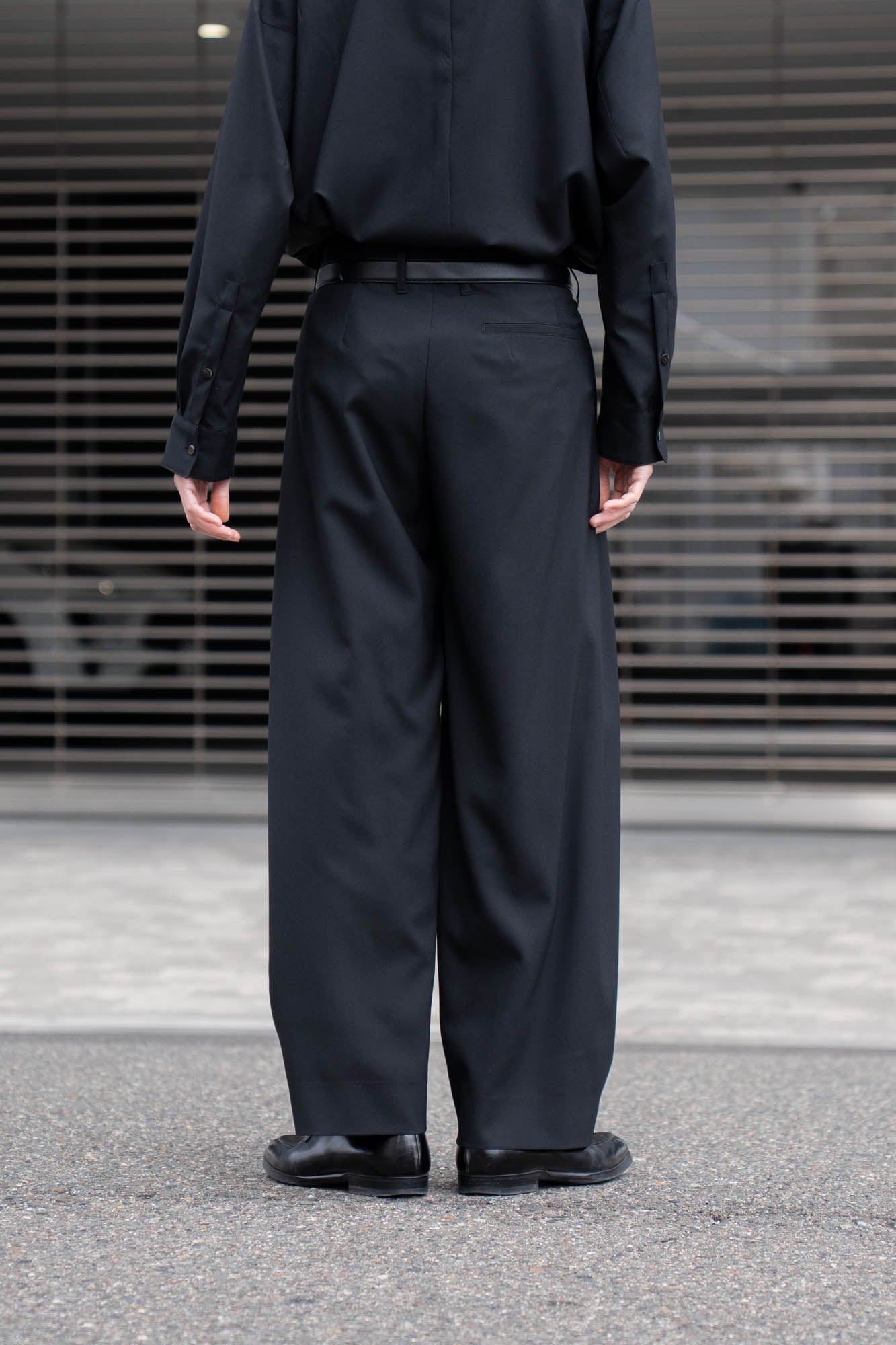 5 Tuck Trouser in Wool Tropical