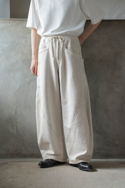 3D cutting sweat pants