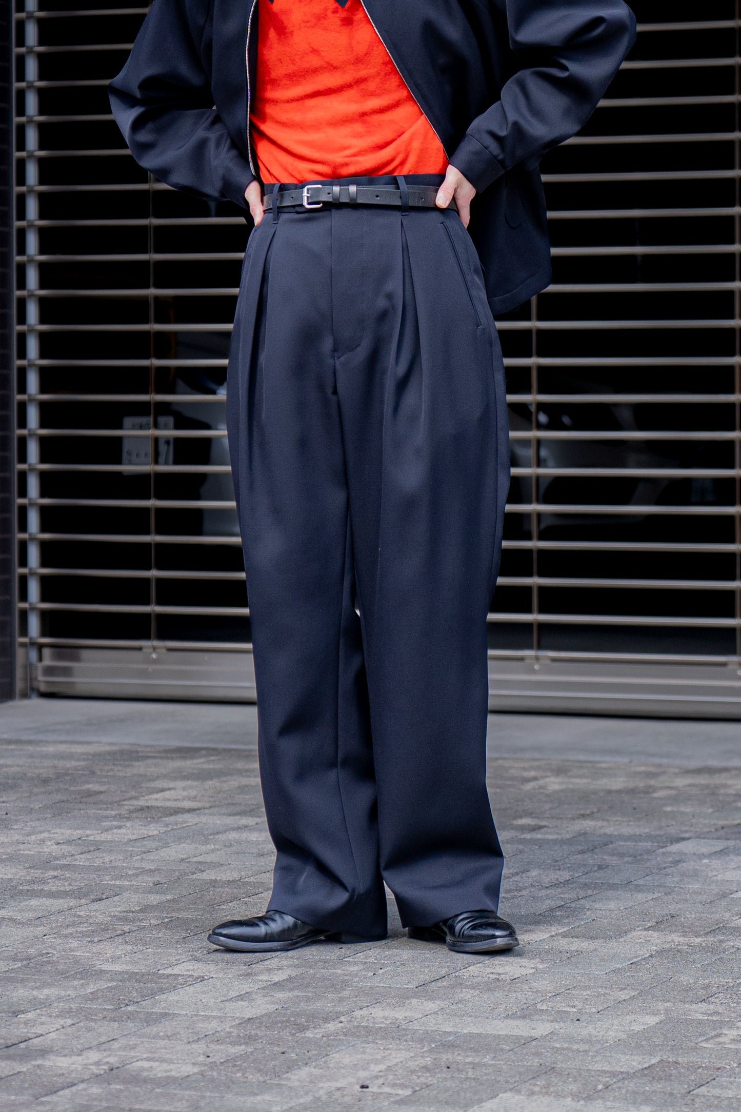 INVETED PLEATS TROUSER