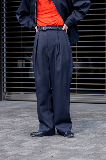 INVETED PLEATS TROUSER