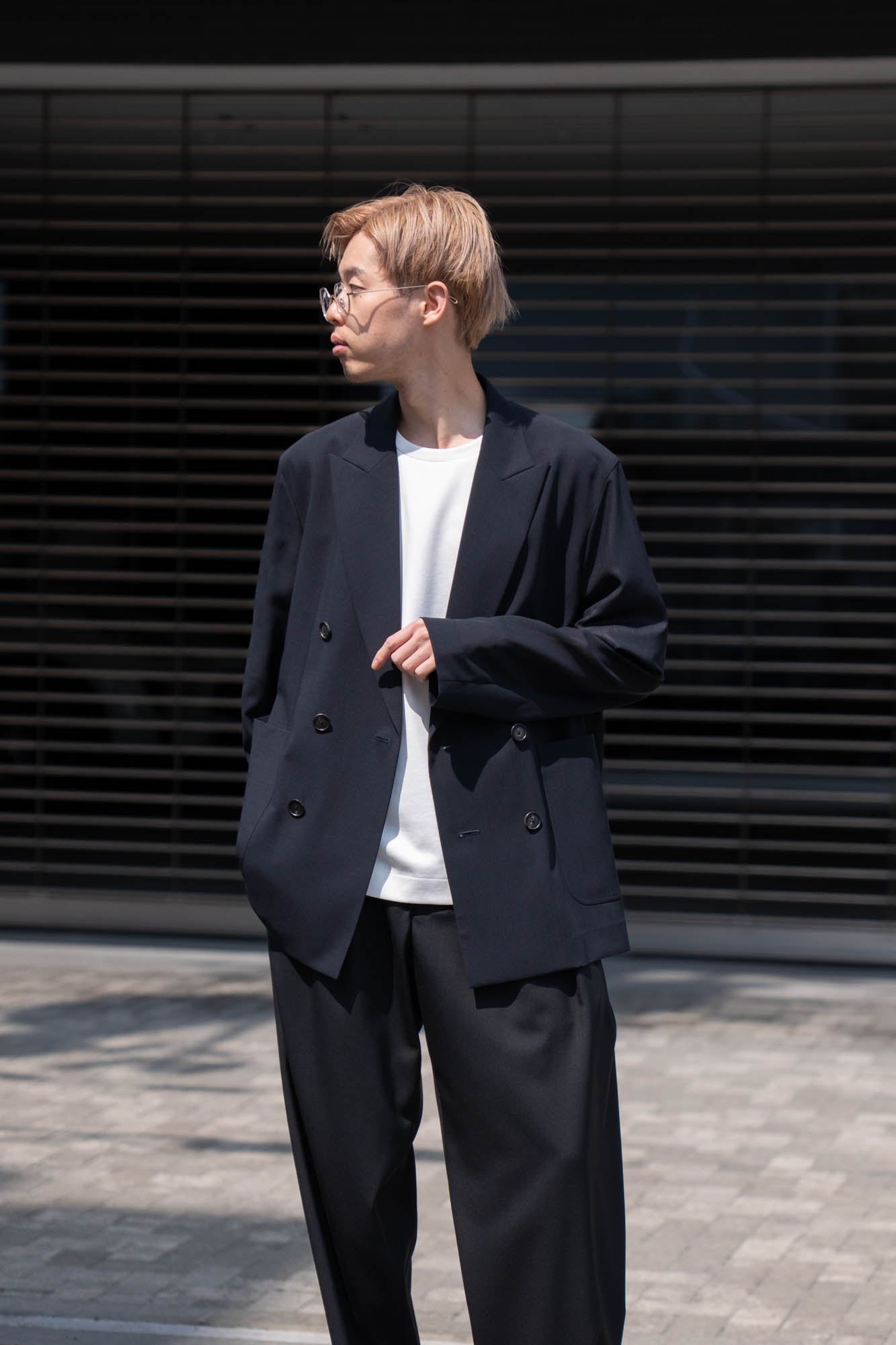 UNLINED NAVY BLAZER