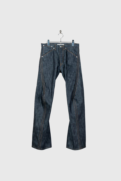 3D TWISTED JEANS