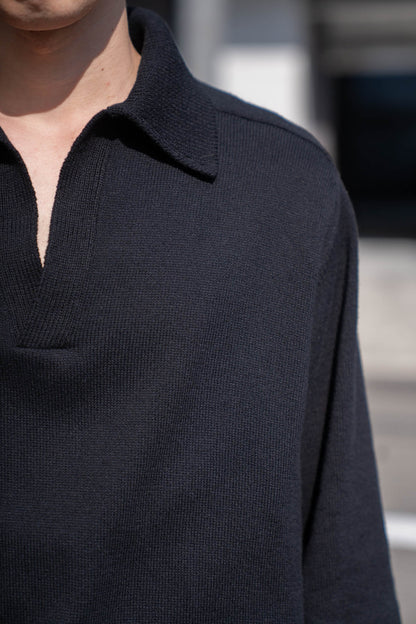 BUTTONLESS POLO SHIRTS