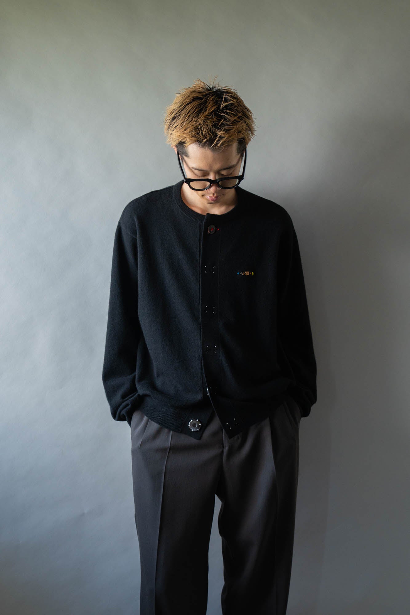 Wool knit cardigan for sign
