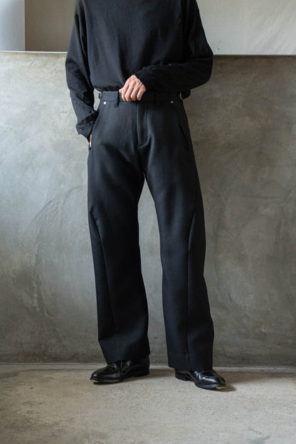 3D TWISTED TAILORED PANTS