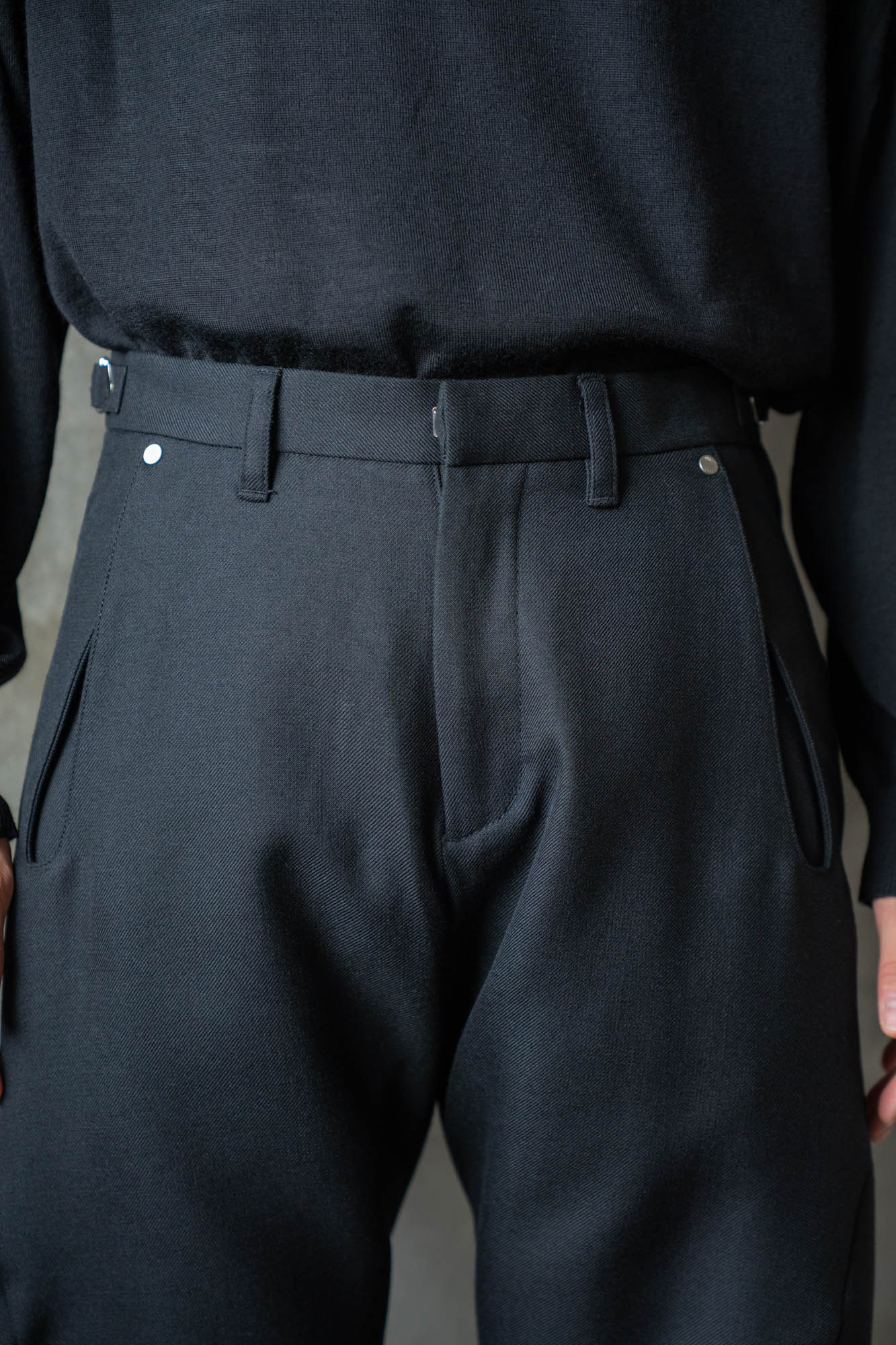 3D TWISTED TAILORED PANTS
