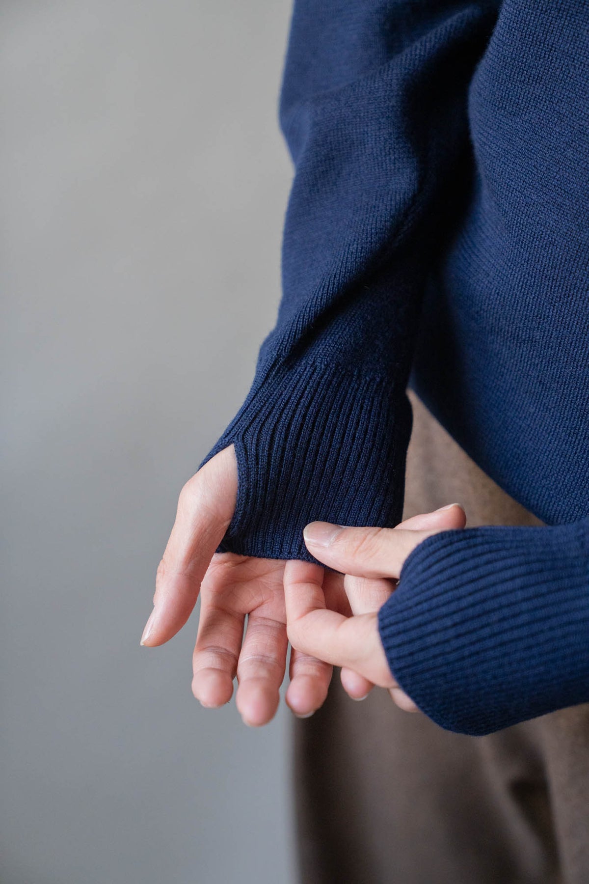 META SWEATER