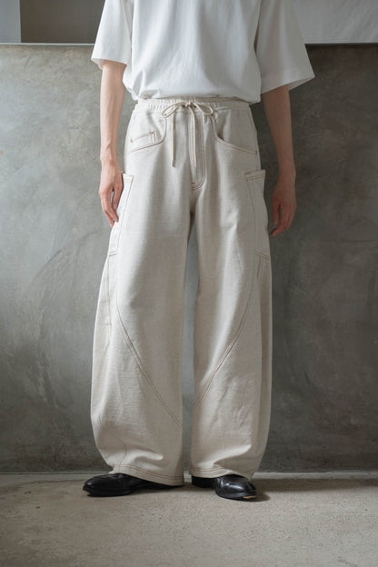 3D cutting sweat pants