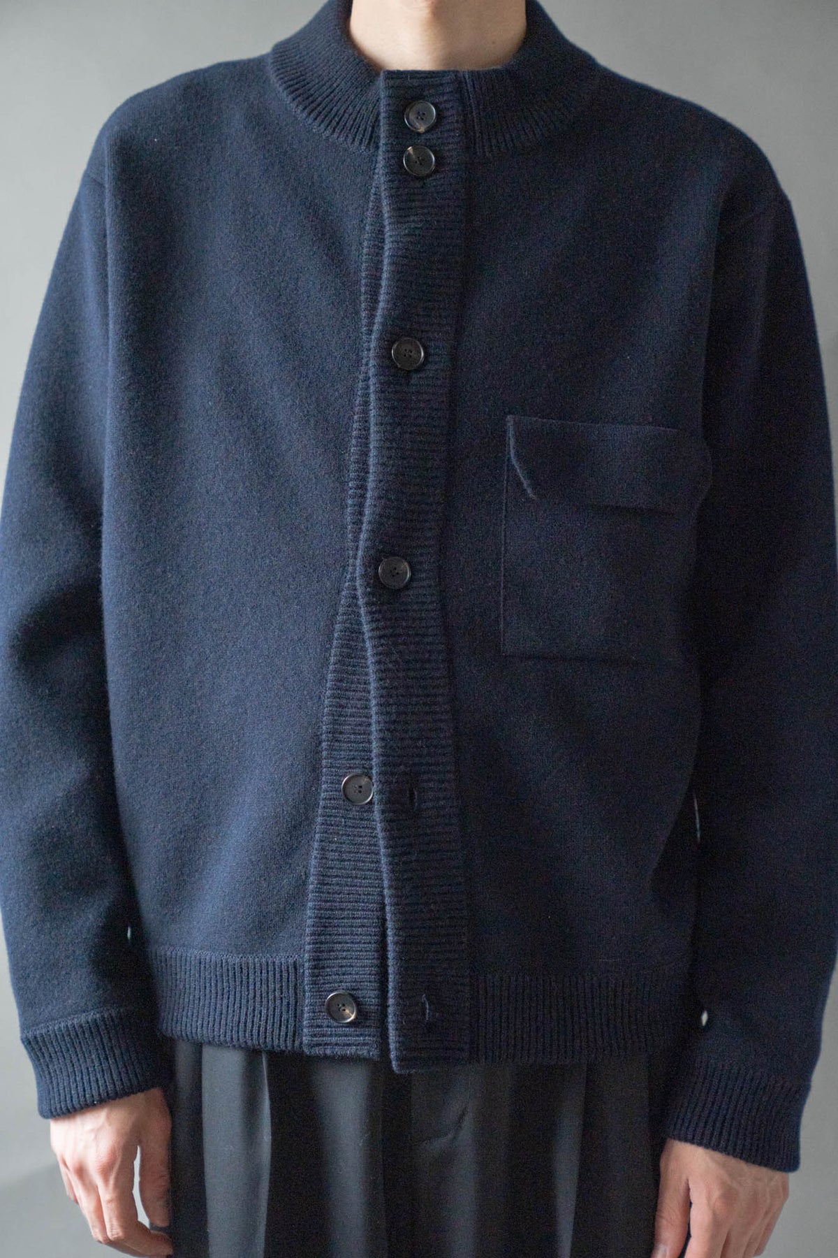 CREW NECK CARDIGAN