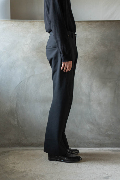 3D TWISTED TAILORED PANTS