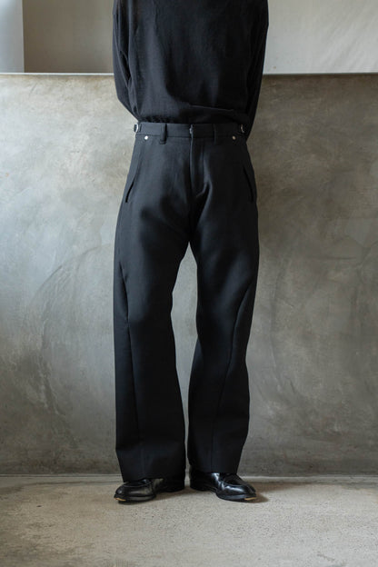 3D TWISTED TAILORED PANTS