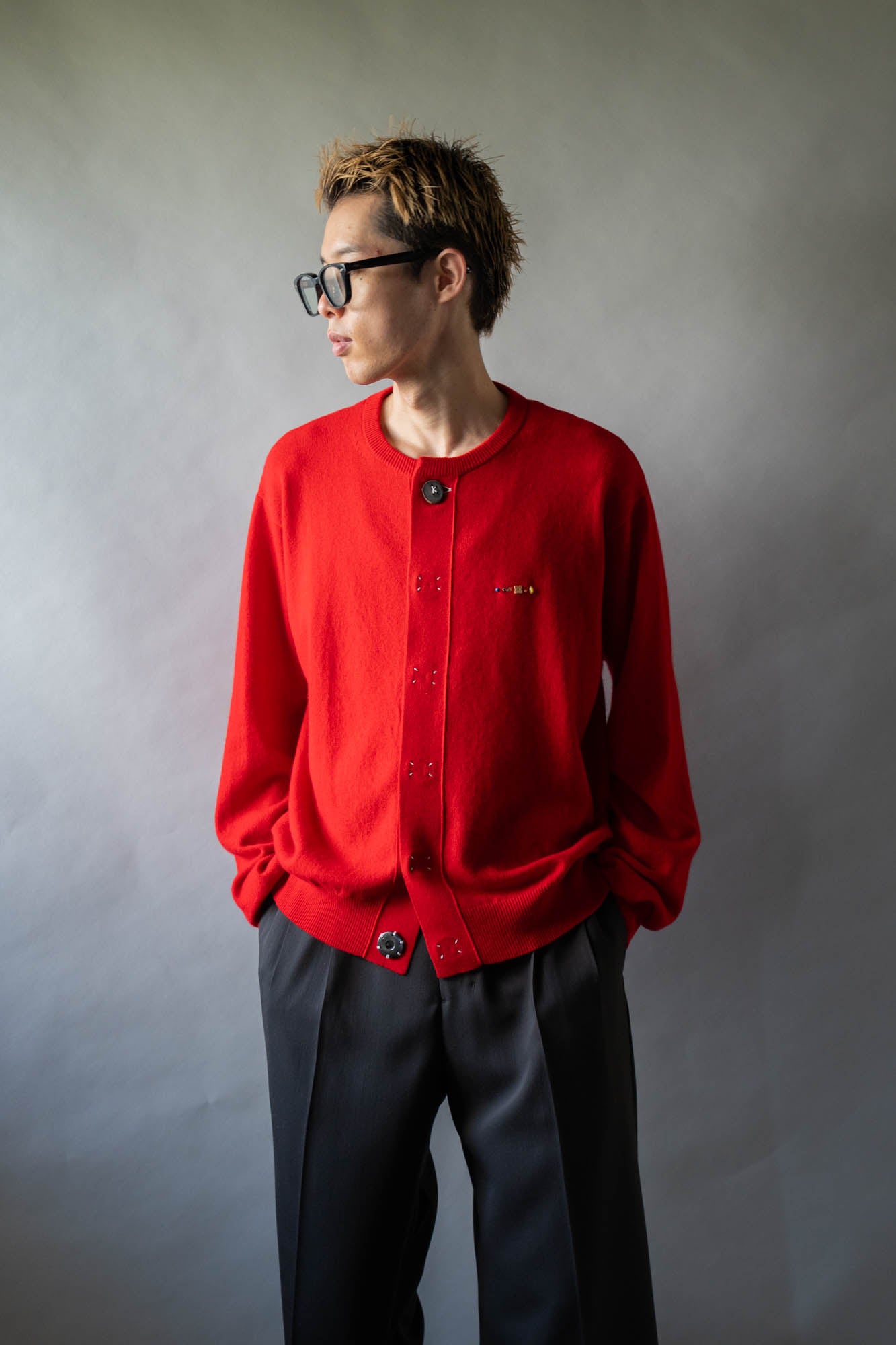 Wool knit cardigan for sign