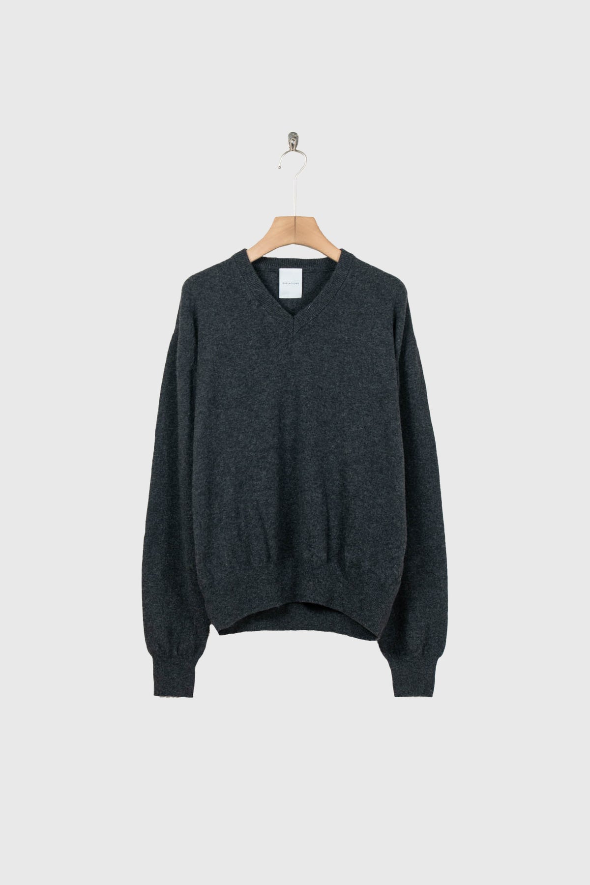 CASHMERE V-NECK KNIT .16