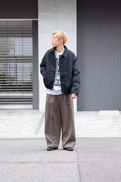 WIDE SQUARE ZIP UP DOWN JACKET