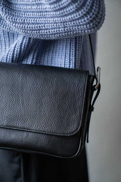 Leather Shoulder Bag [Dumbo]