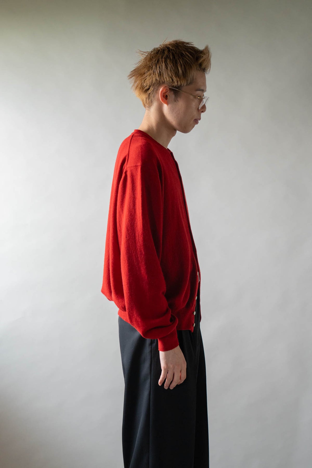 CASHMERE CREW NECK CARDIGAN .16
